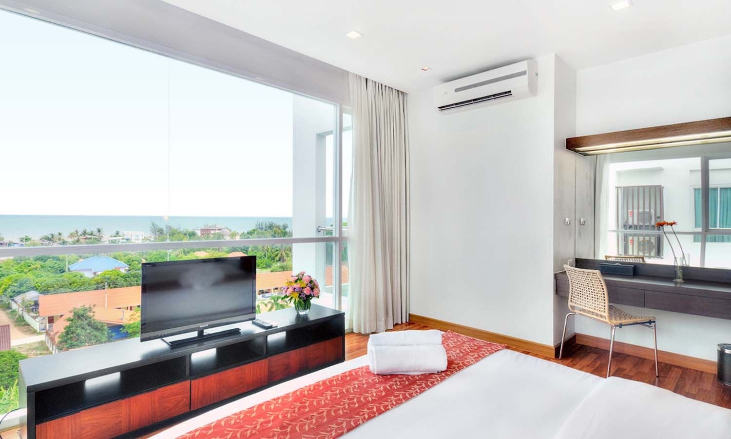 rooms-3-bedroom-royal-suite