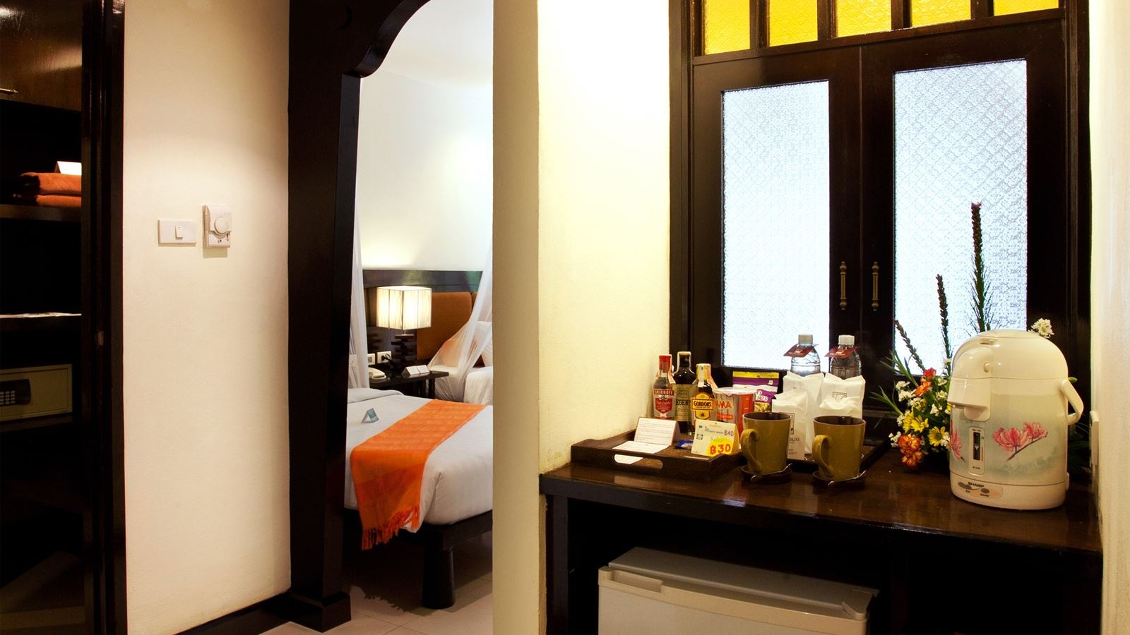 rooms-superior-pool-view