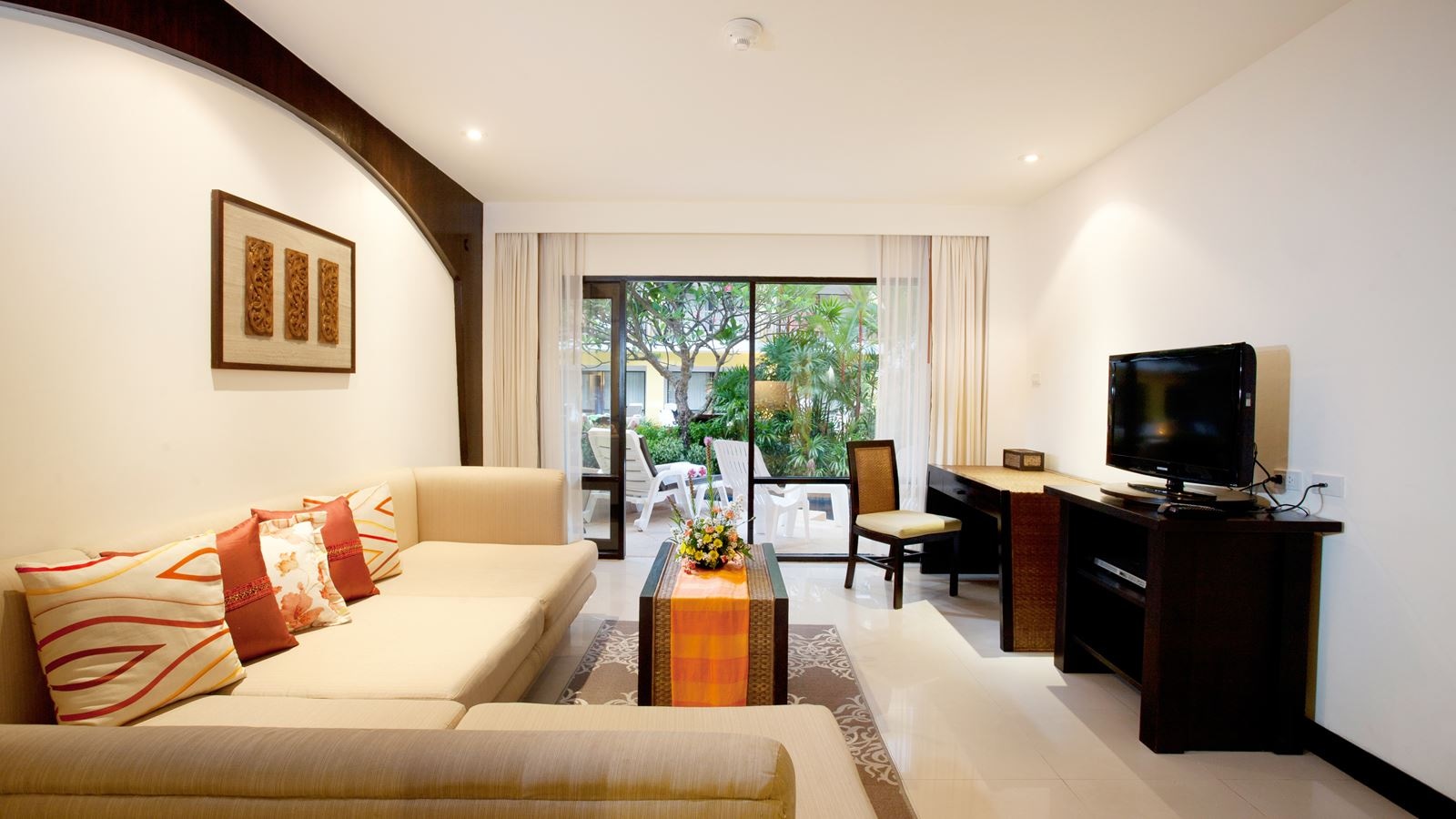 rooms-executive-suite