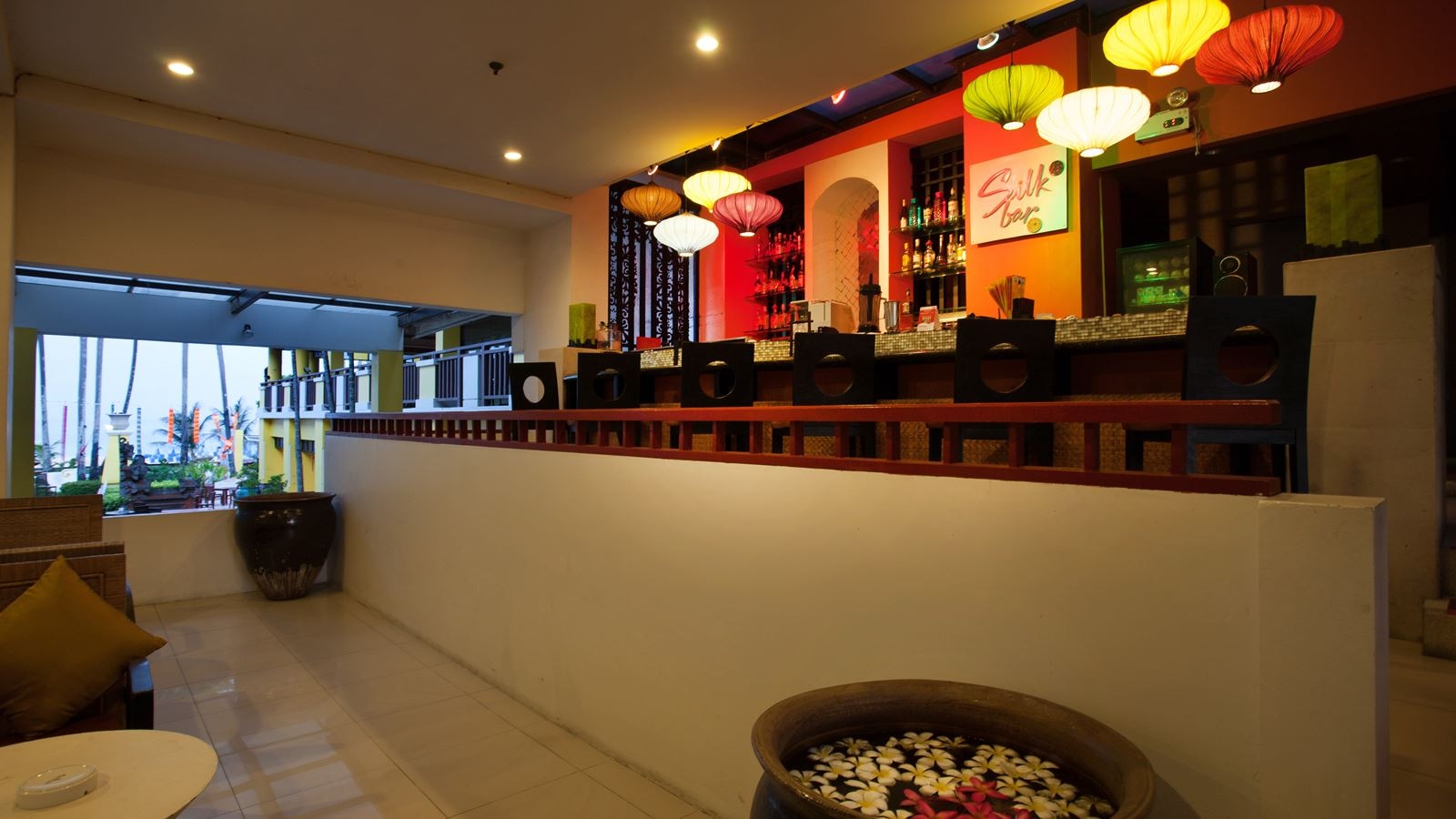 bars-silk-bar--lobby-bar