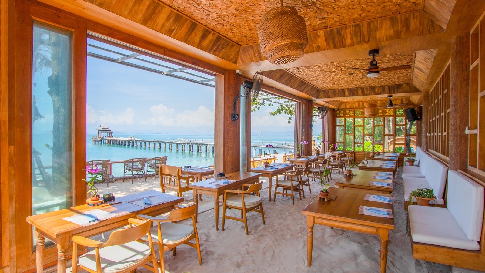 restaurants-the-titan-grill