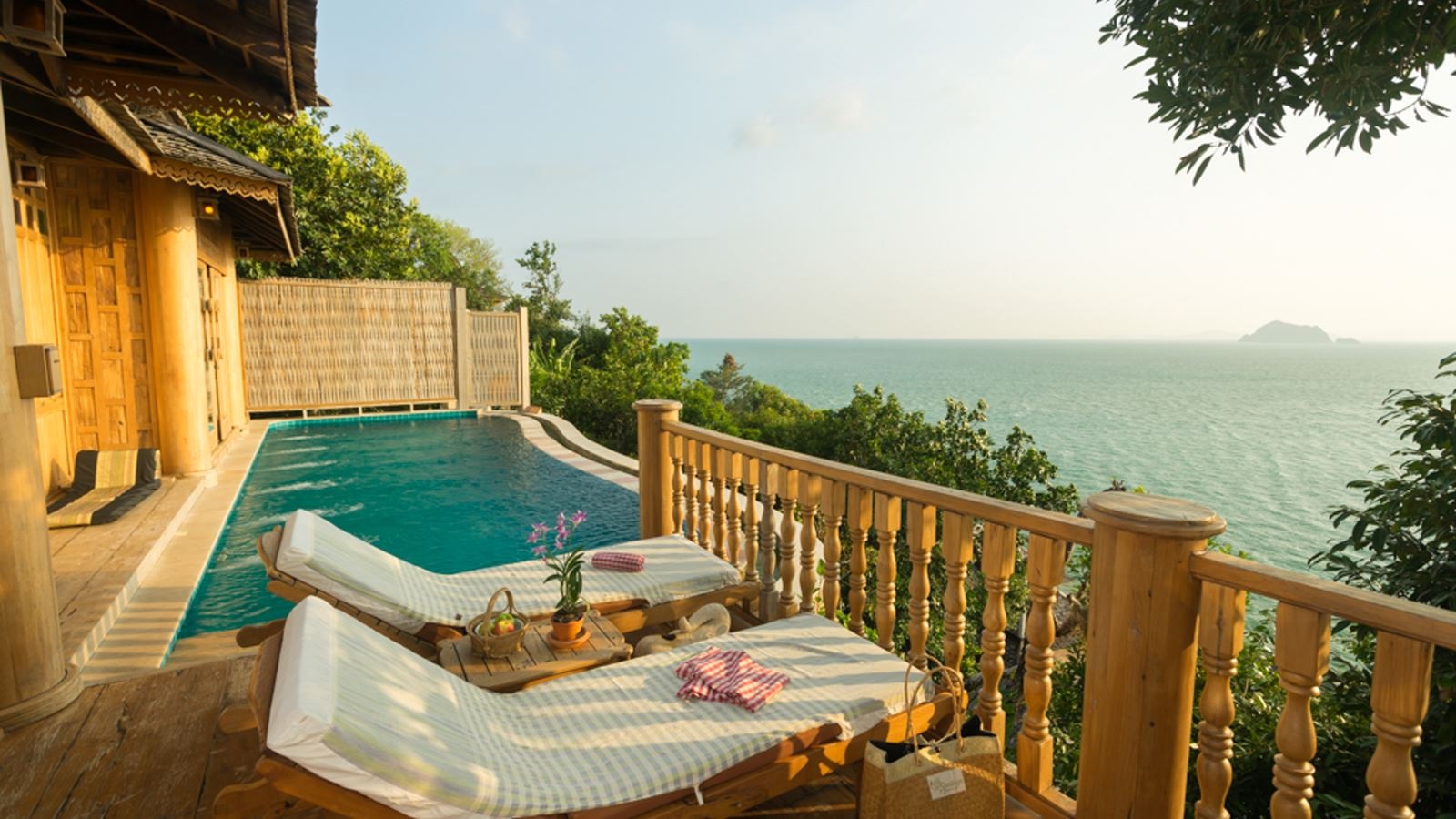 rooms-ocean-view-pool-villa
