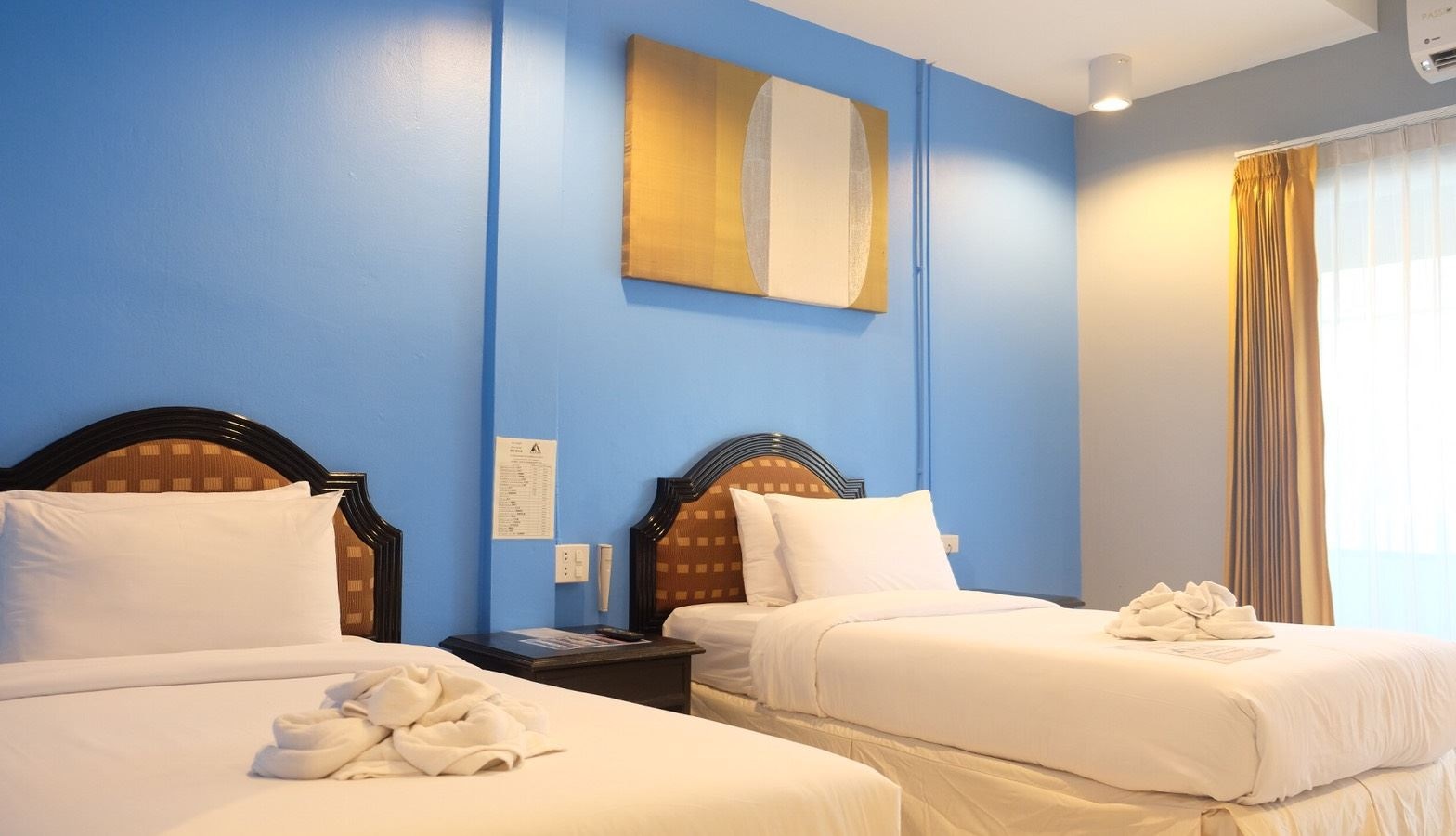 rooms-superior-twin-room