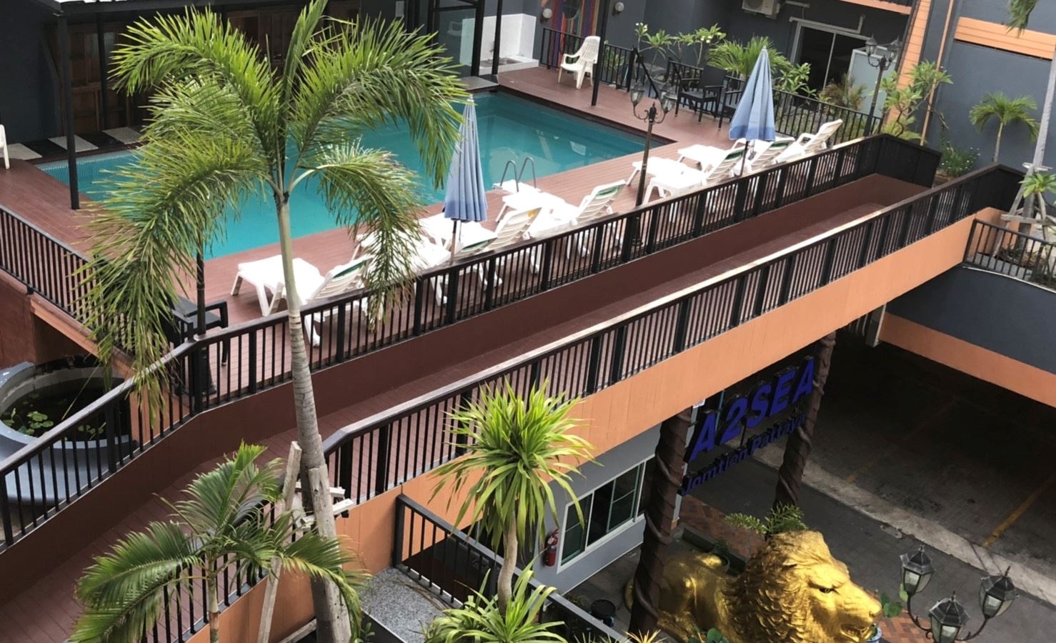 general-main-building