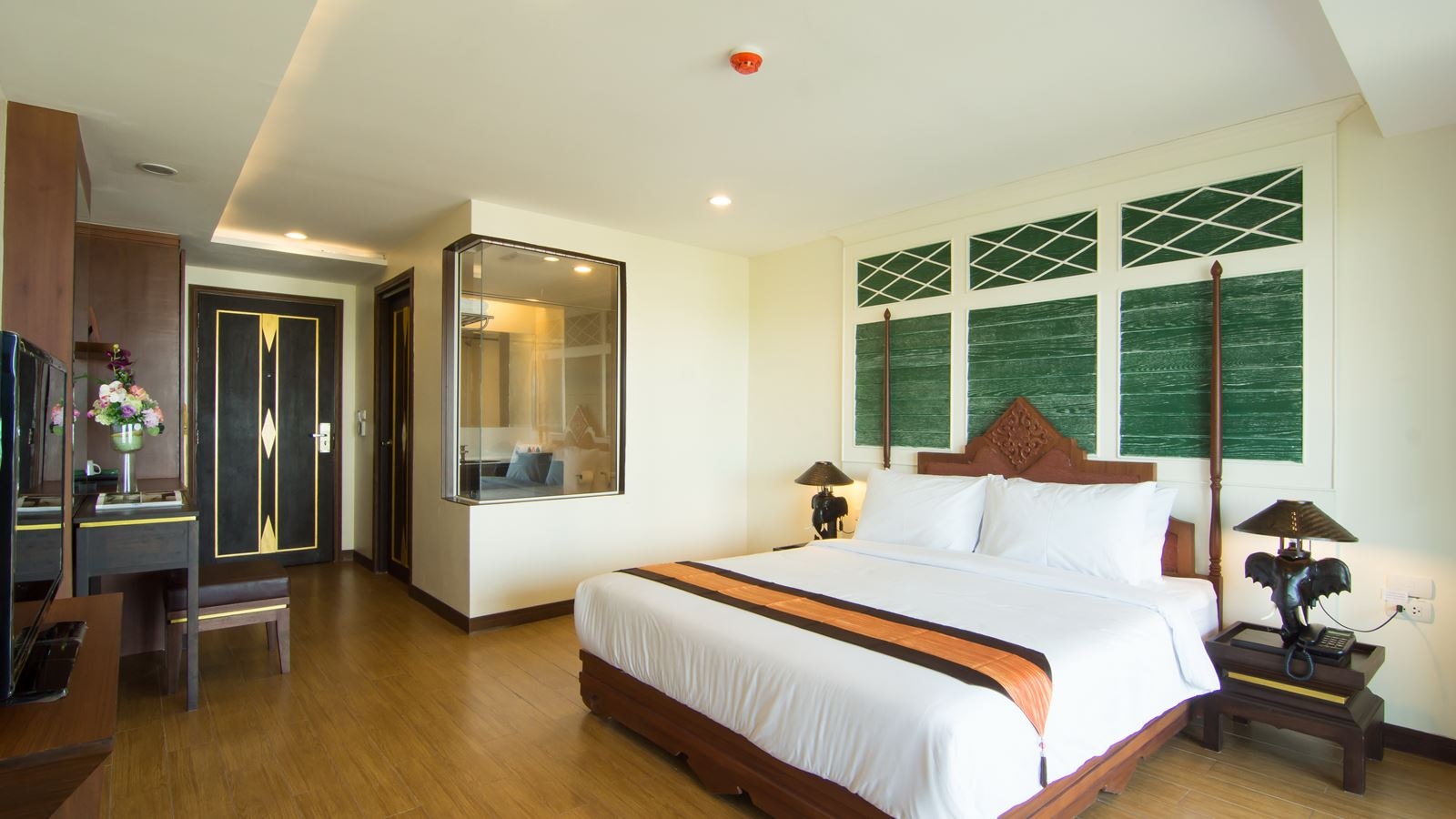 rooms-heritage-superior-seaviewdouble-bed