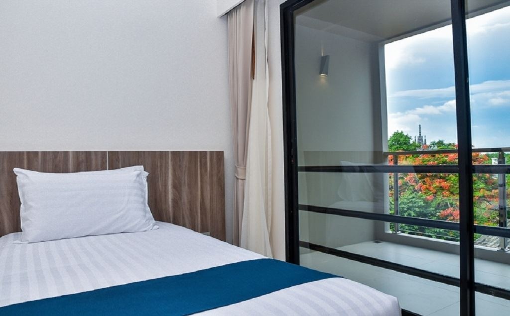 rooms-deluxe-sea-view