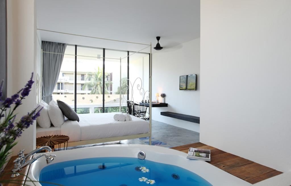 rooms-grand-jacuzzi