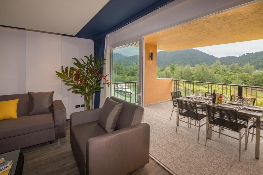 rooms-marina-premier