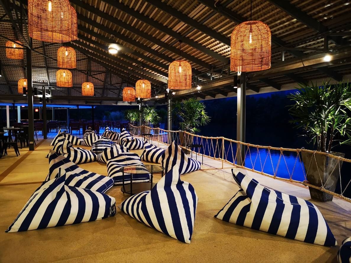 restaurants-the-harbour-restaurant