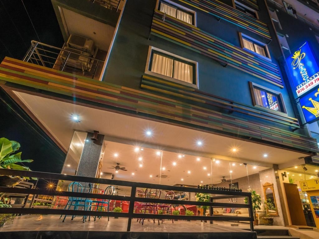 general-main-building