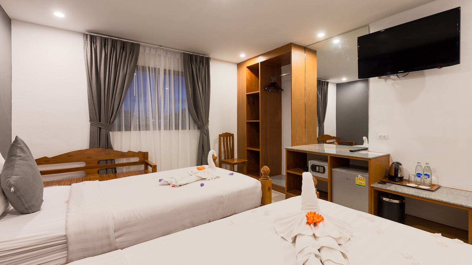 rooms-superior-room-no-balcony