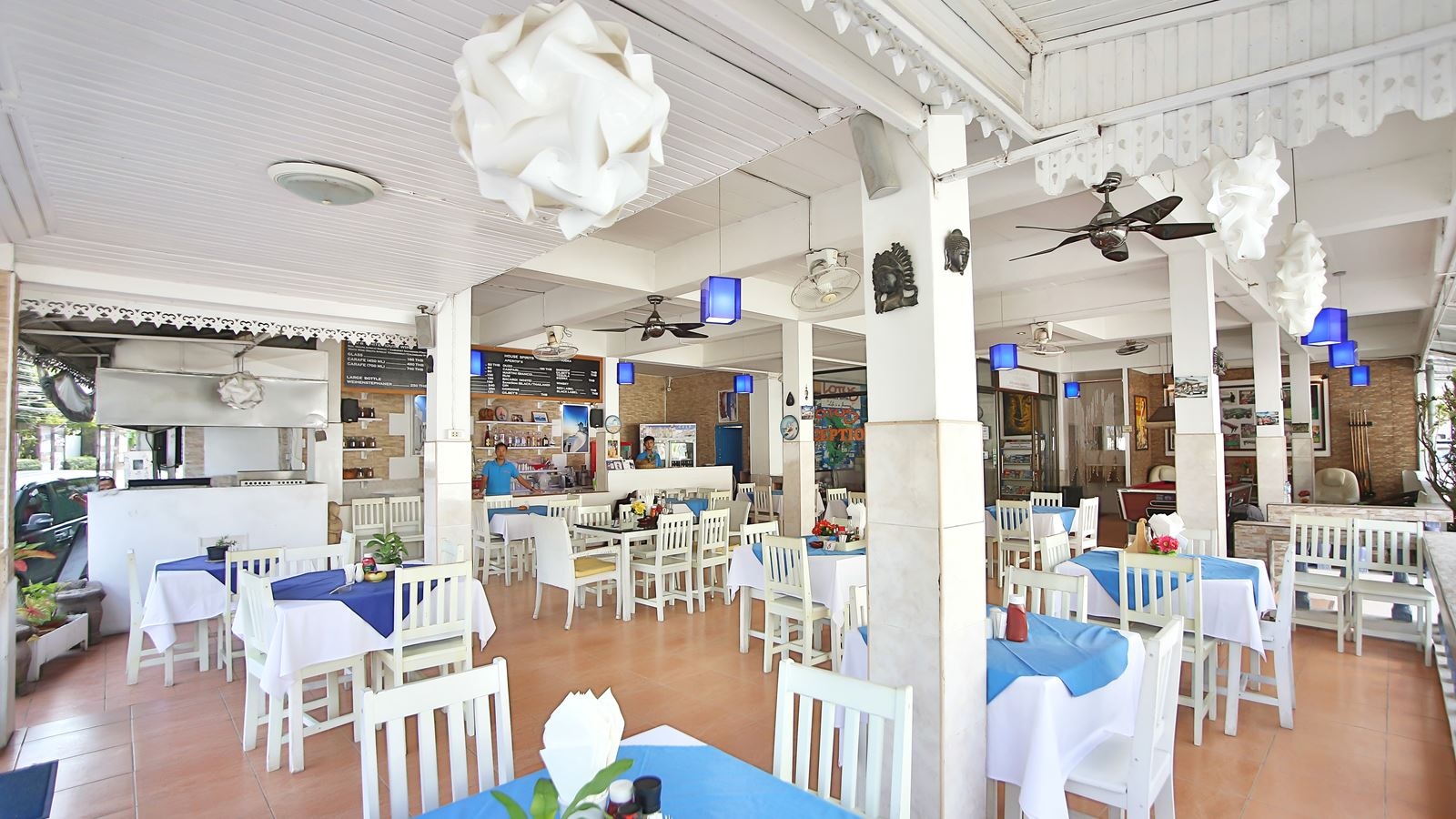 restaurants-lotus-cafe-restaurant