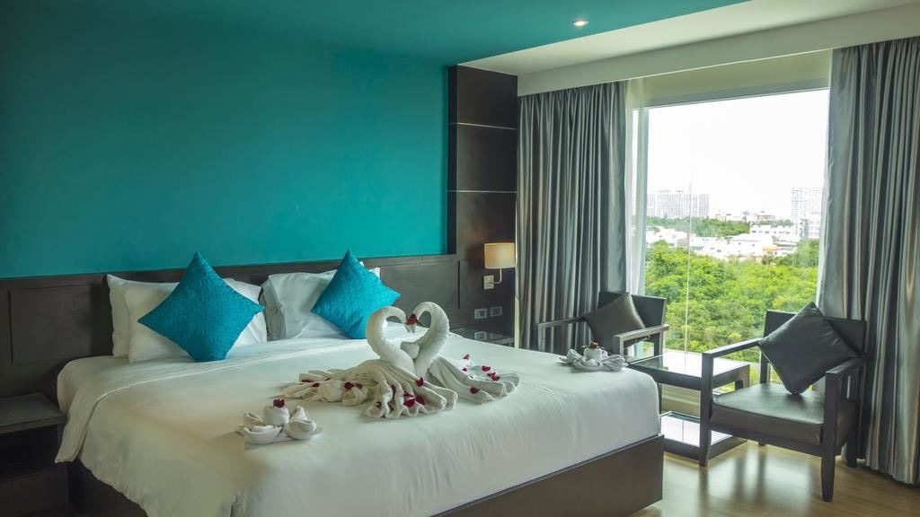 rooms-grand-premium-city-view