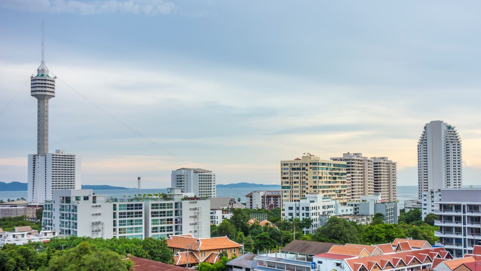 rooms-deluxe-city-view