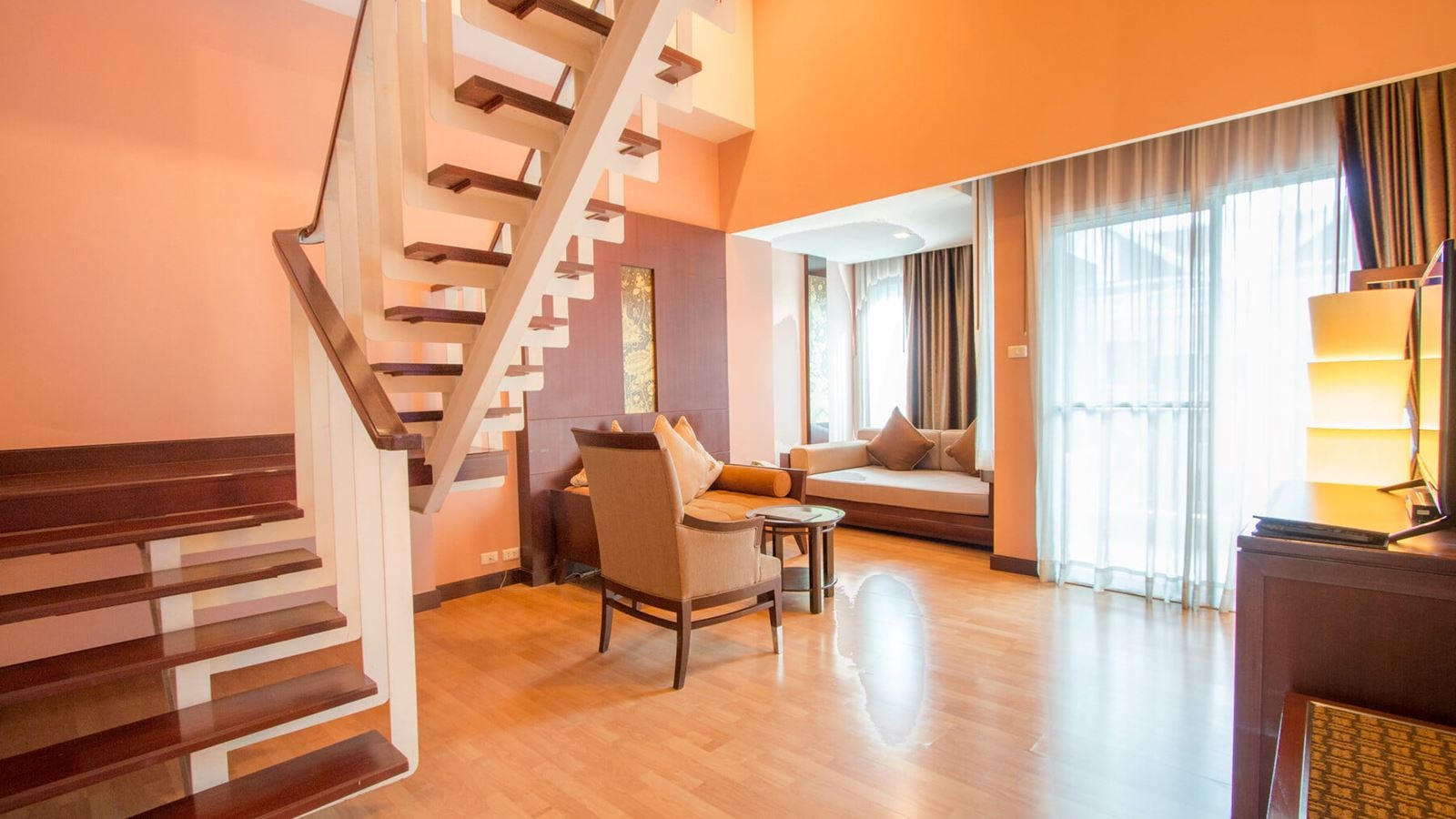 rooms-duplex-pool-view