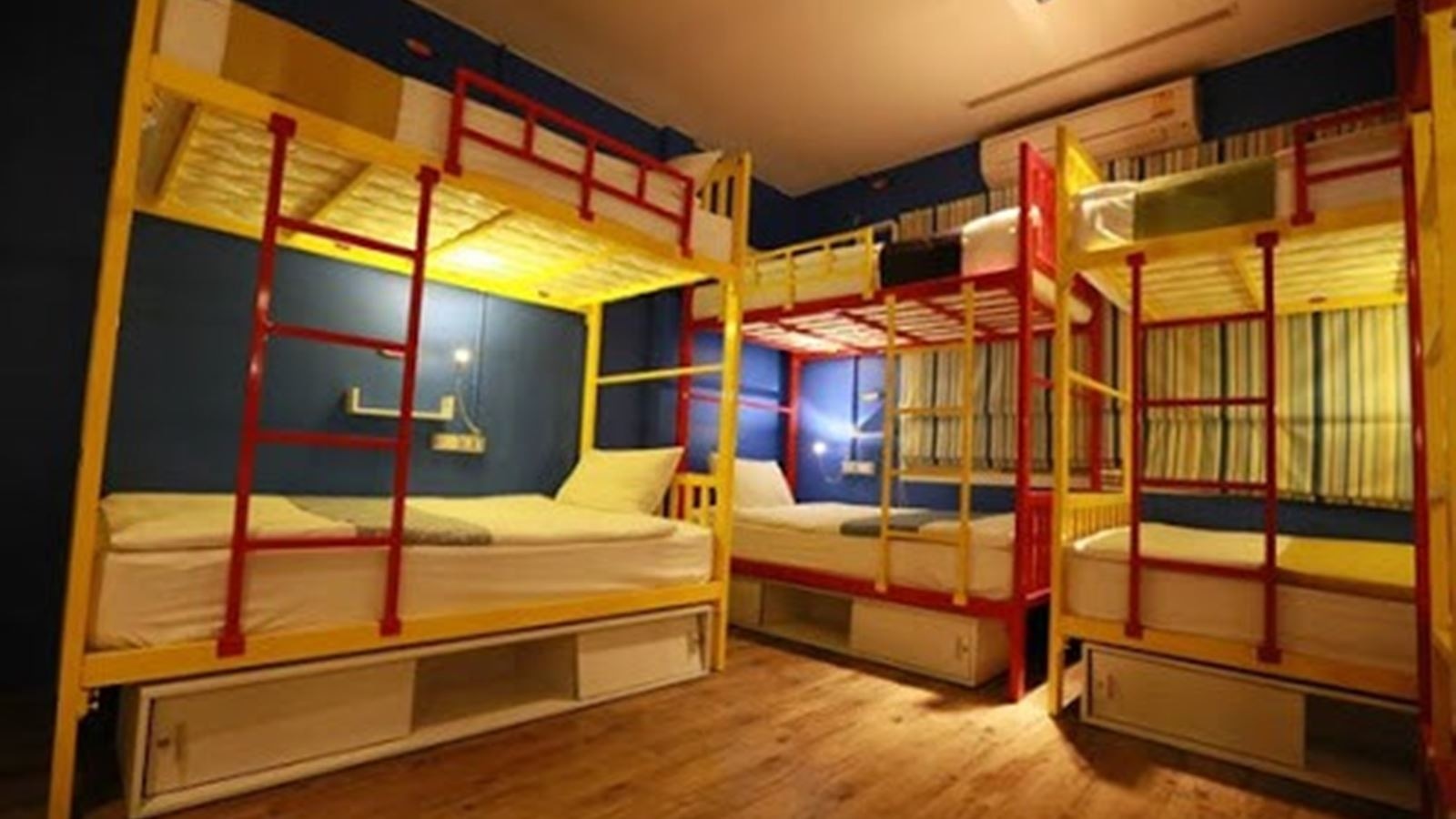 rooms-share-dorm-mix