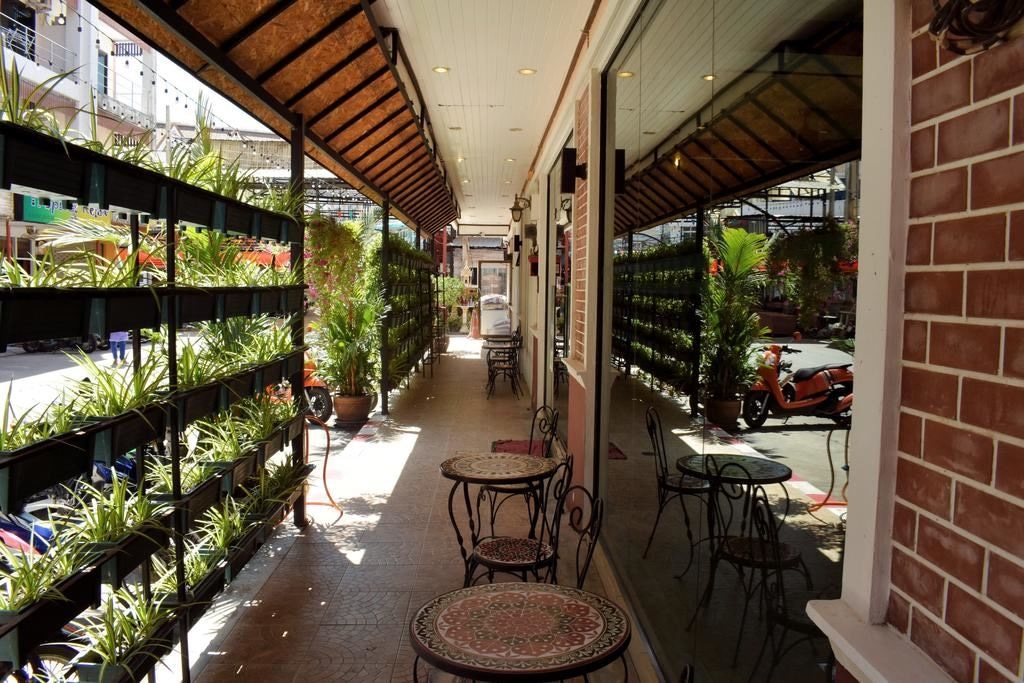 restaurants-outdoor-inn-restaurant