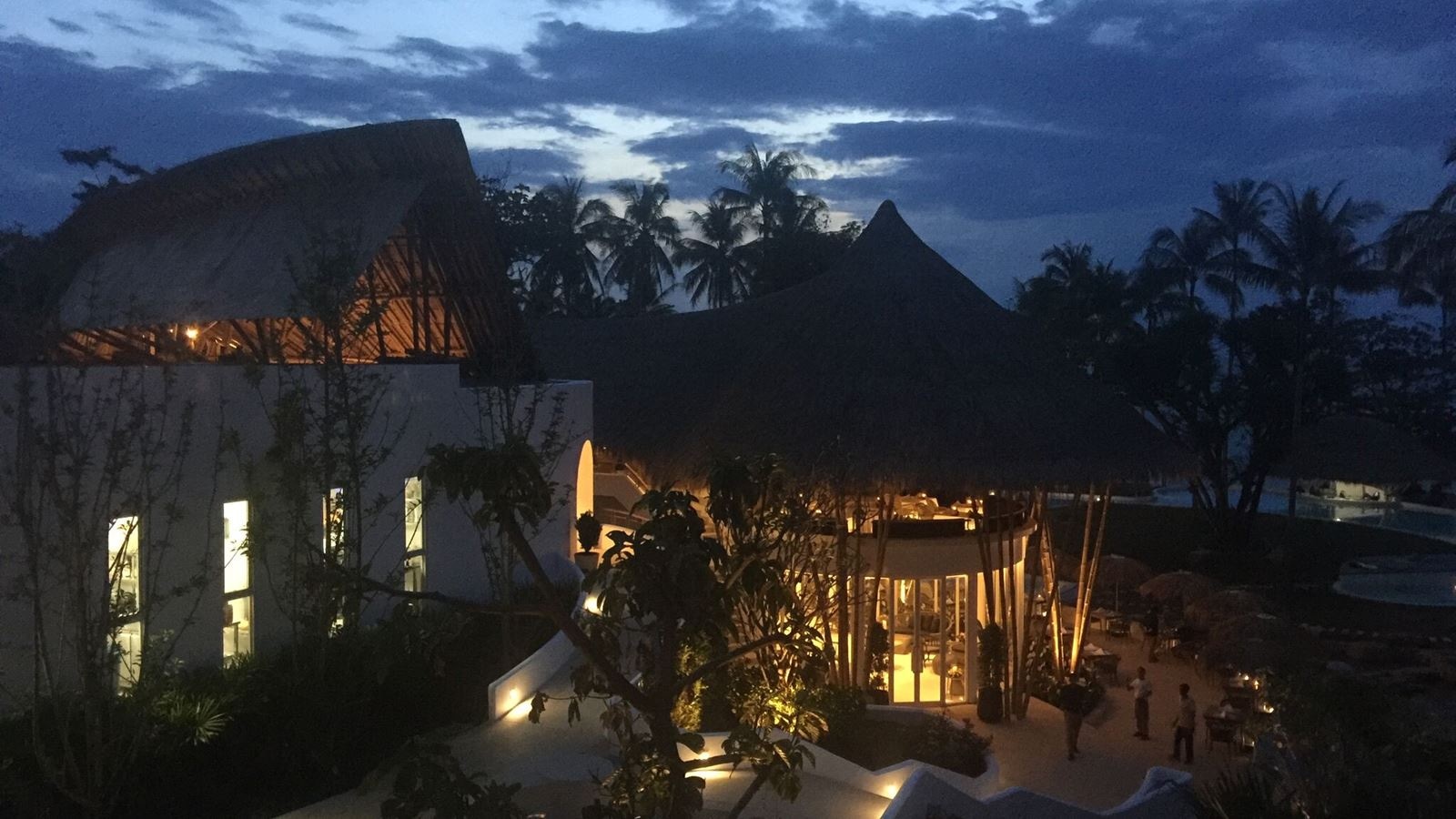 restaurants-the-genesis-restaurant