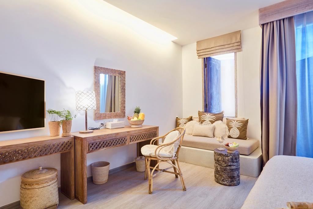 rooms-tropical-garden-pool-view