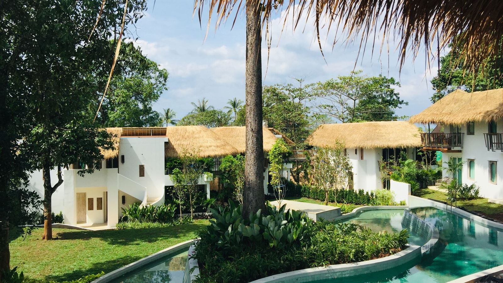 rooms-grand-deluxe-lagoon-pool-access