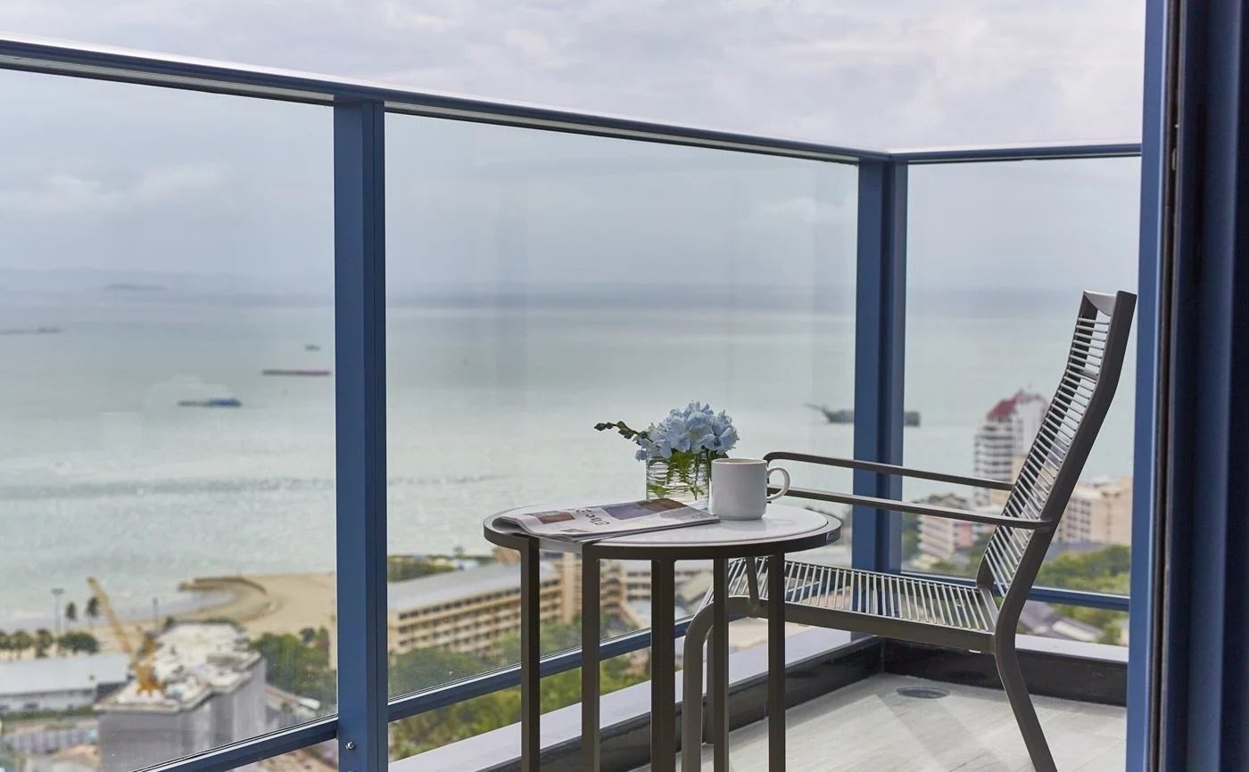 rooms-panoramic-suite-seaview