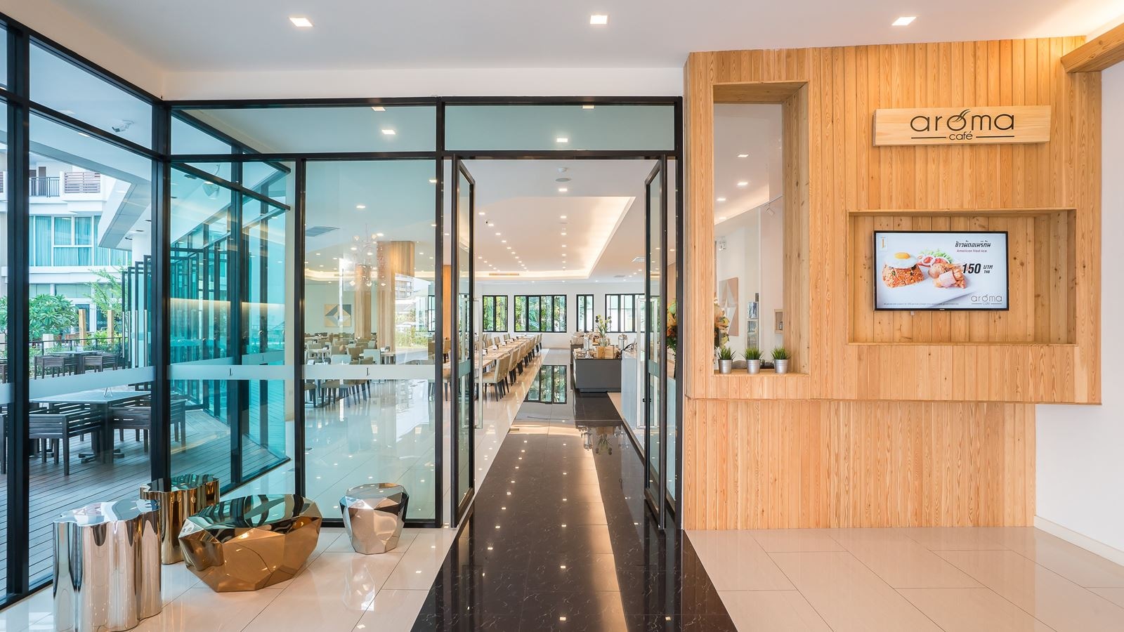 restaurants-aroma-cafe