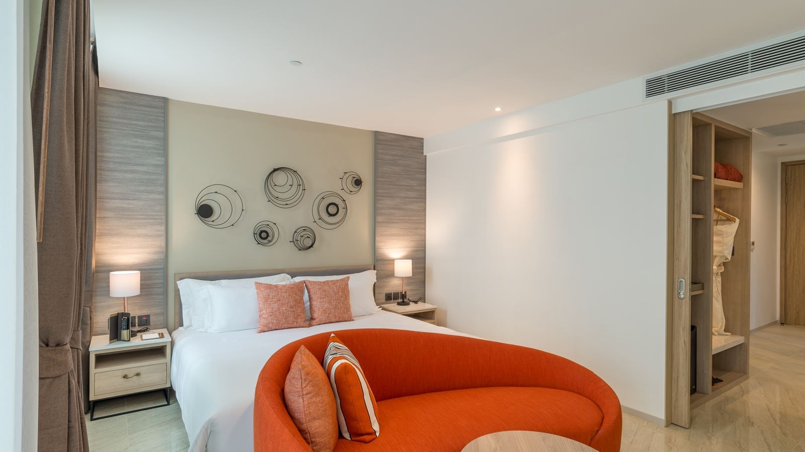 rooms-family-residence