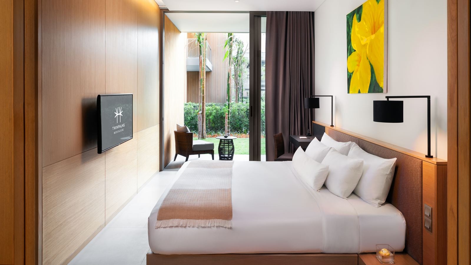 rooms-grand-azure-suite