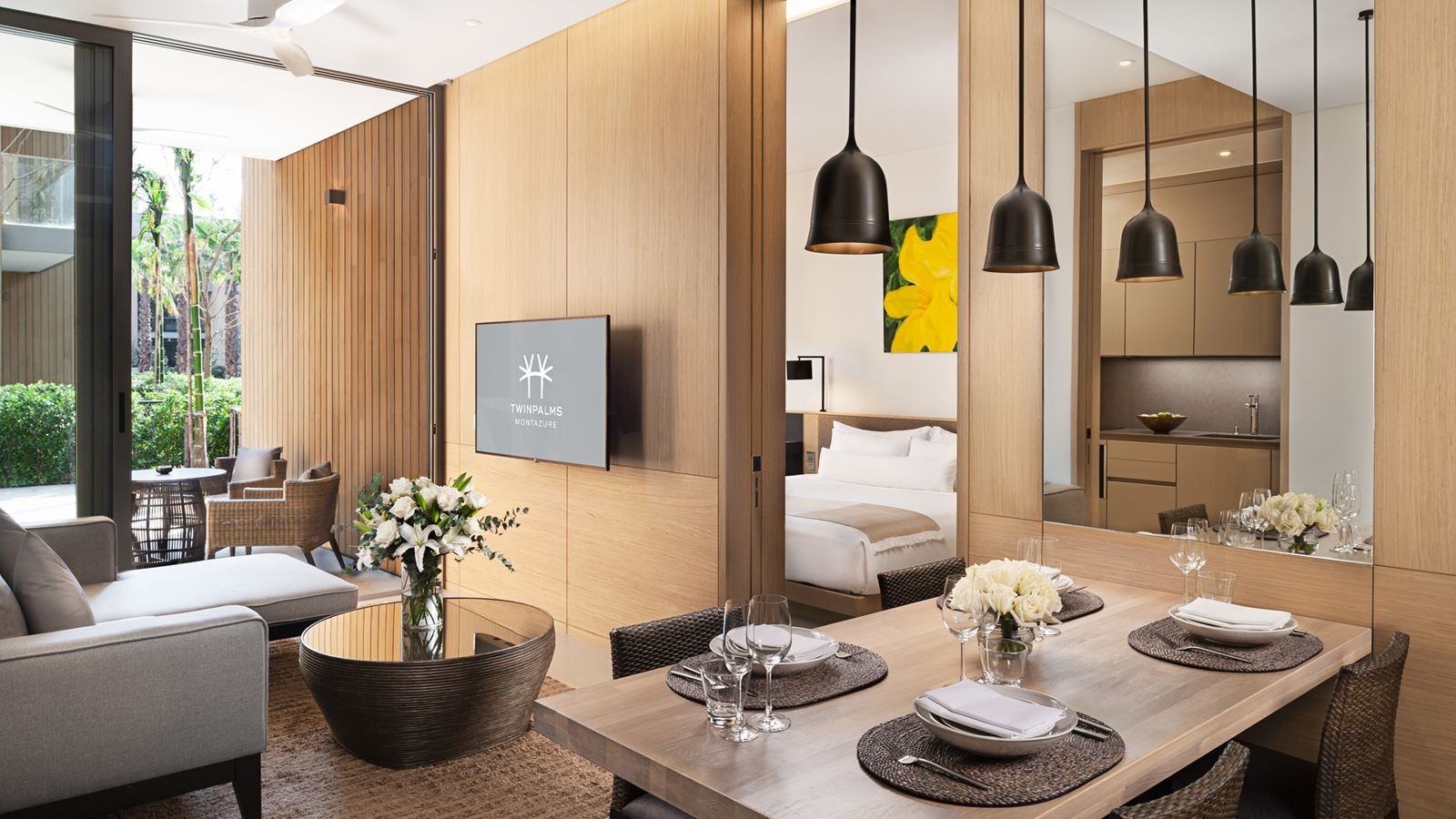 rooms-grand-azure-suite