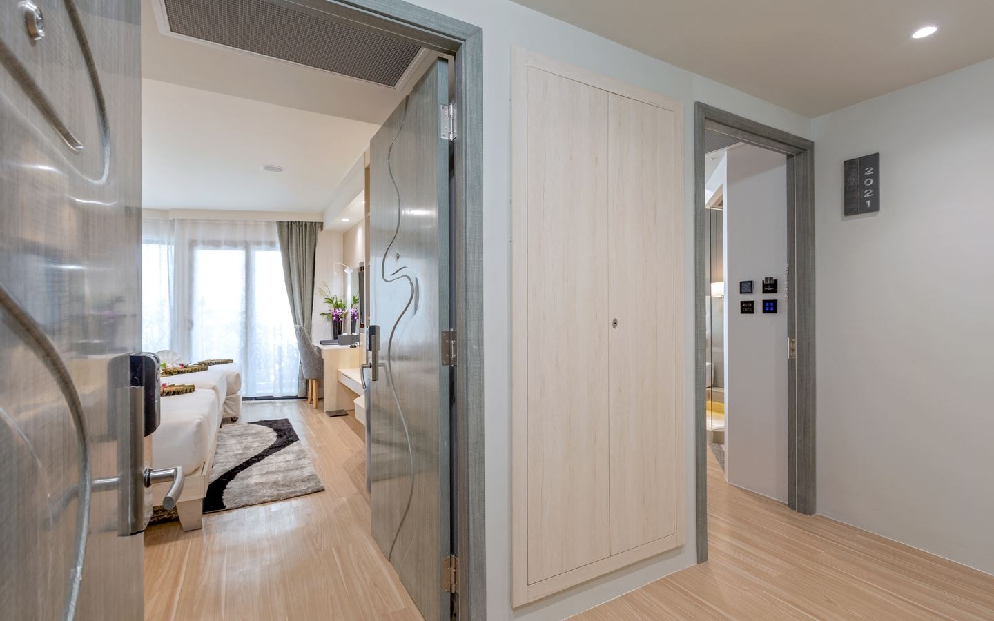 rooms-2-bedrooms-deluxe-family-unit