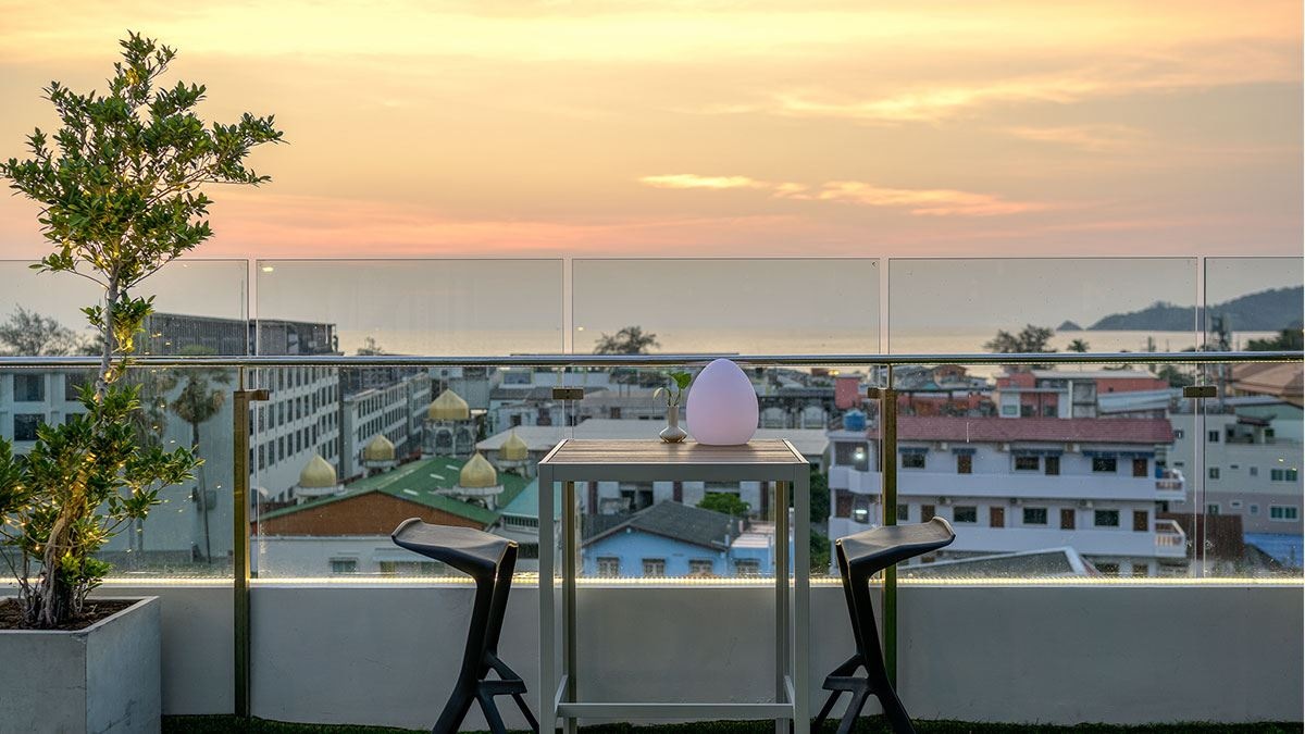 restaurants-the-zenith-sky-lounge