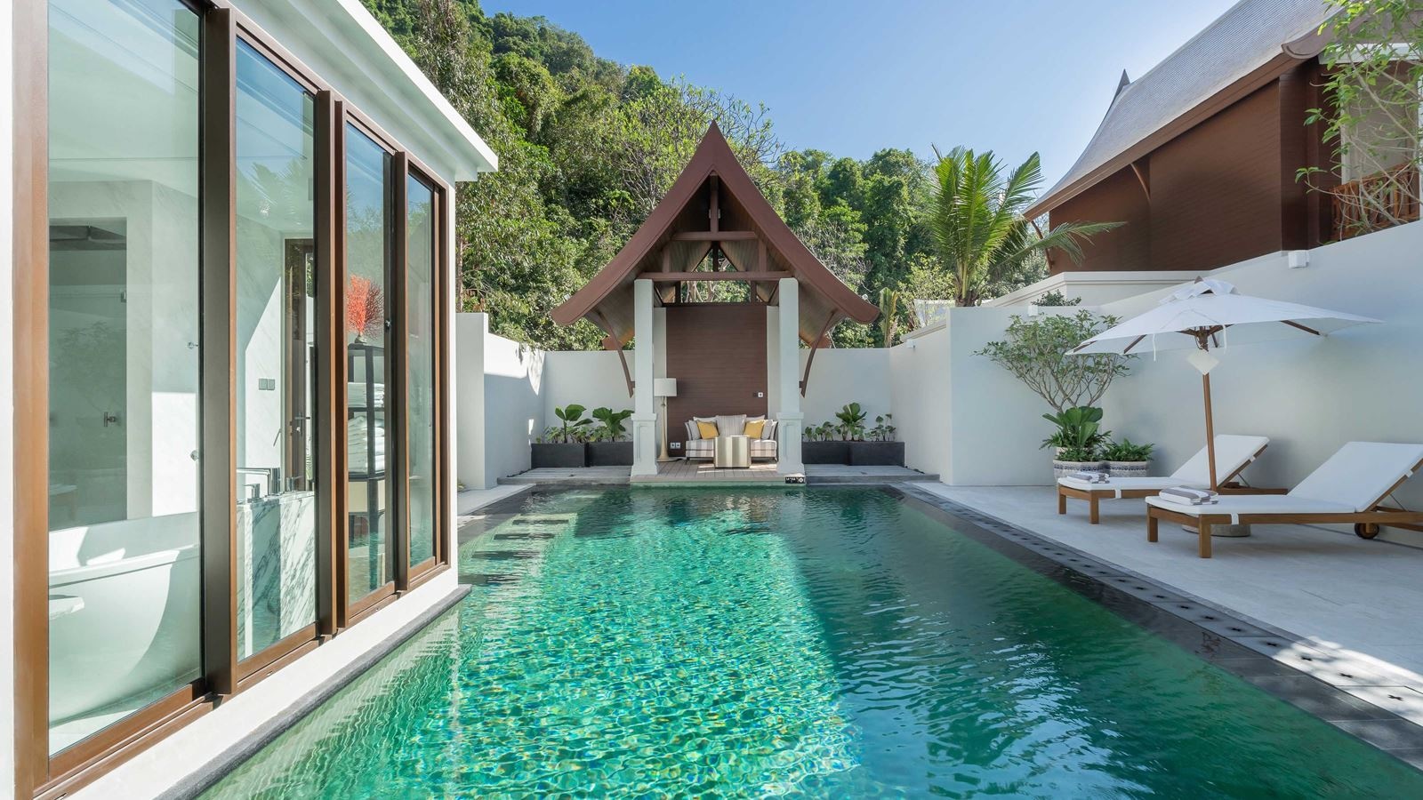 rooms-1-bedroom-villa-club-lounge-access