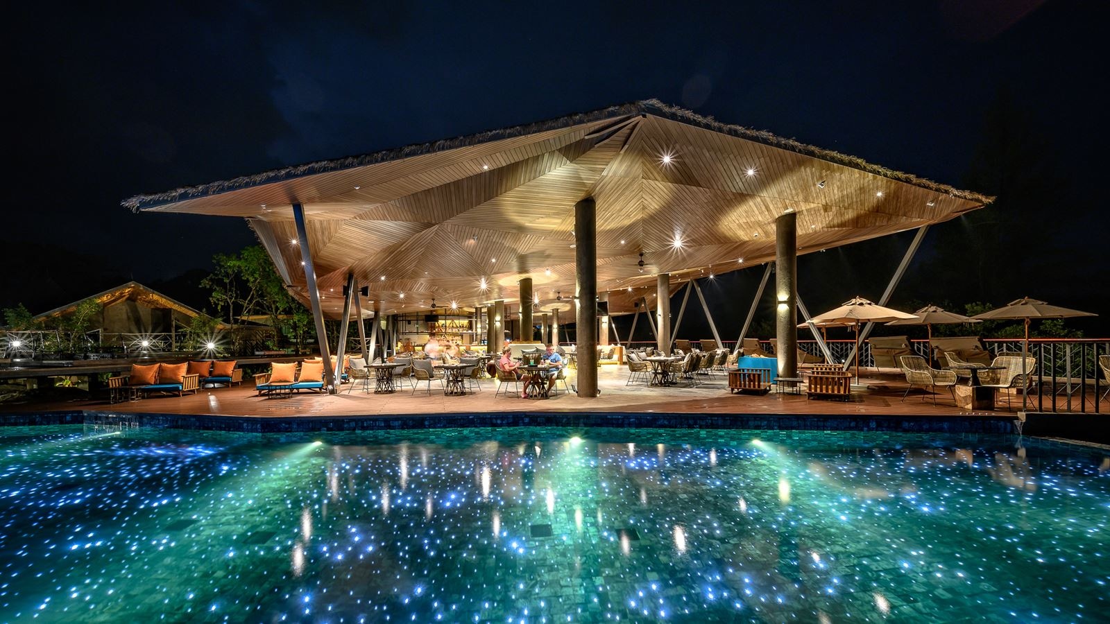 restaurants-beach-bar-restaurant