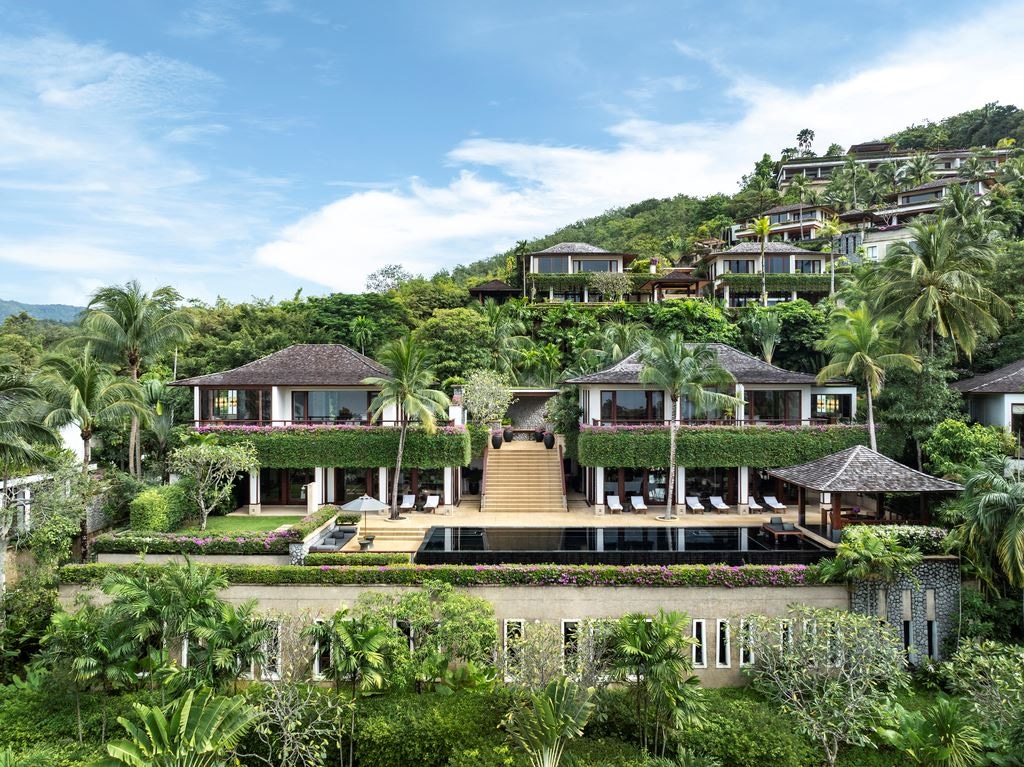 rooms-6-bedroom-pool-villas