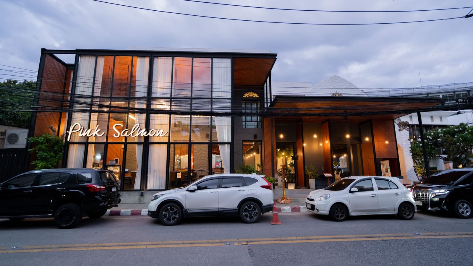 restaurants-pink-salmon