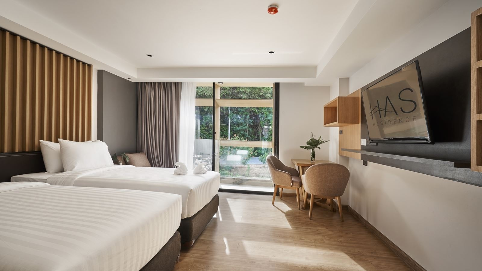 rooms-superior-garden-view