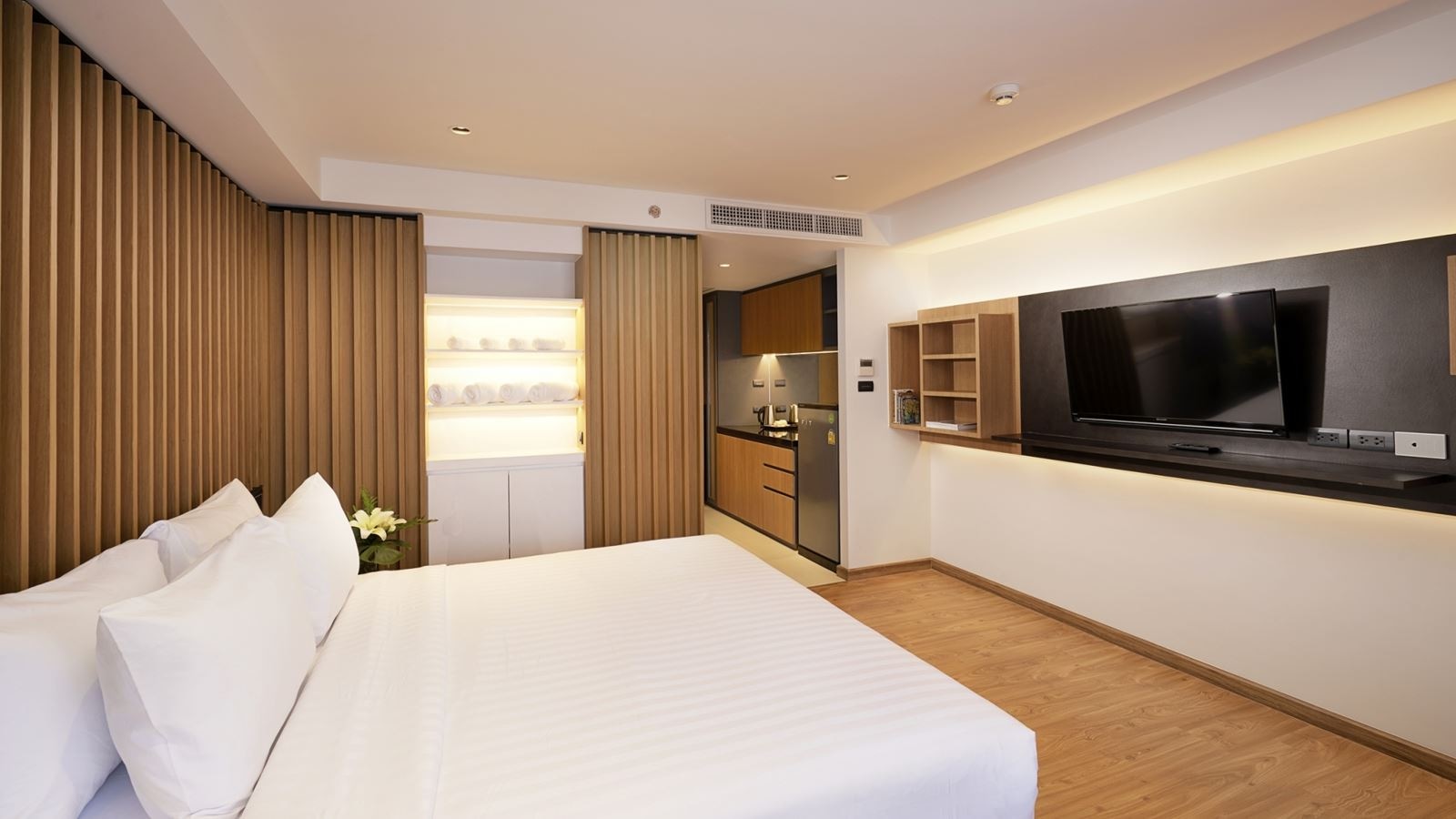 rooms-suprior-city-view