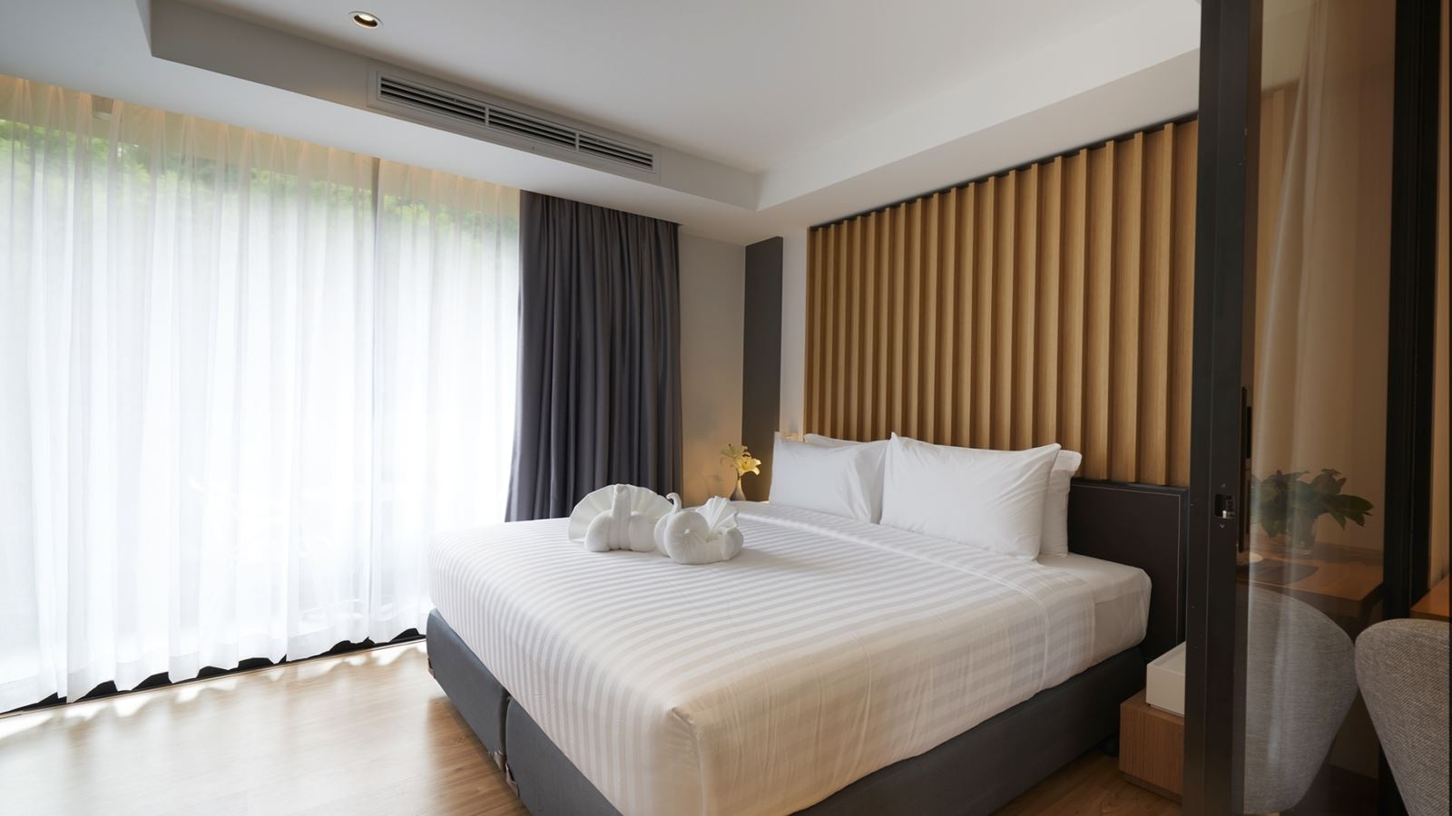 rooms-garden-hill-suite