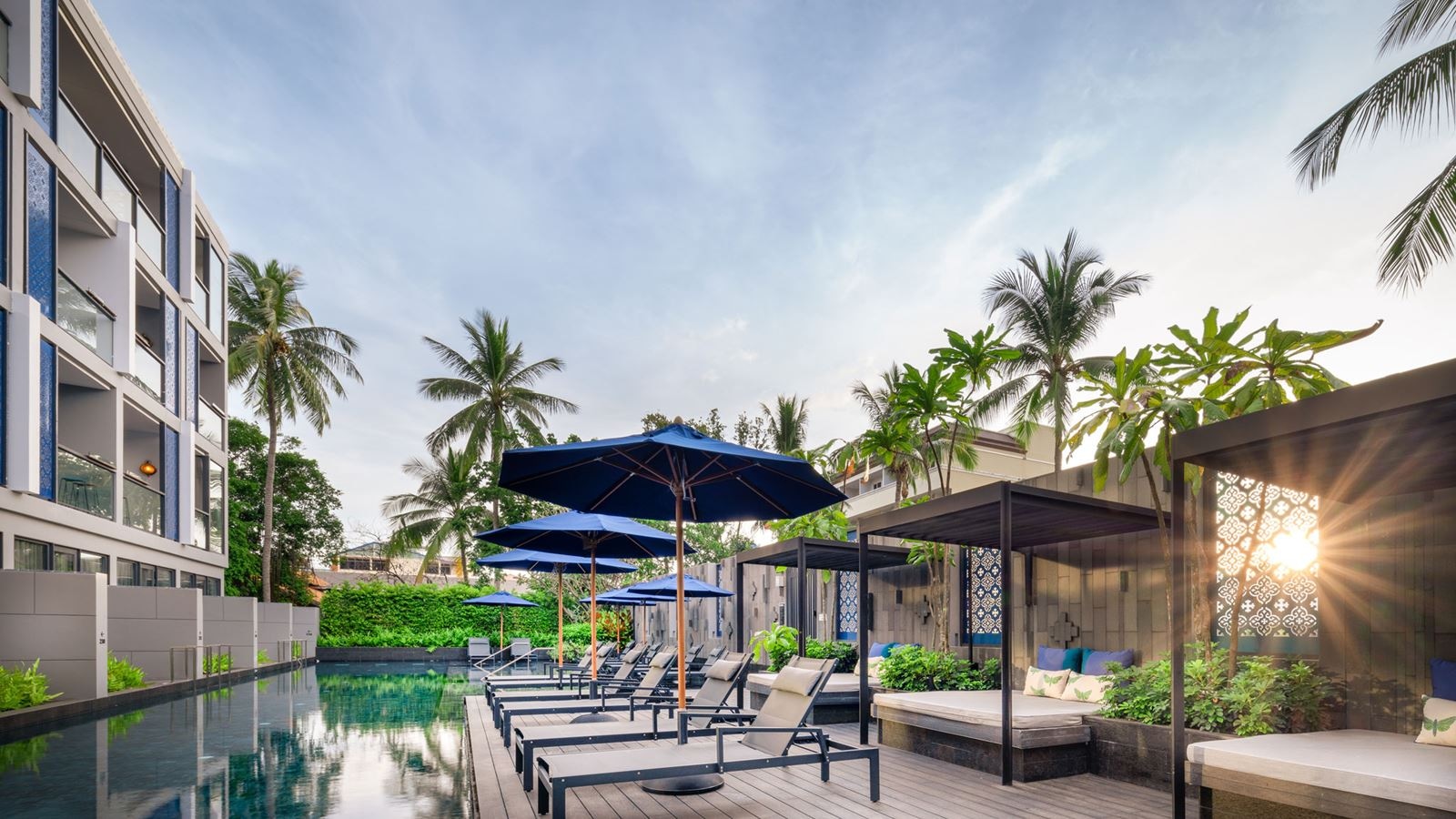 rooms-standard-pool-view