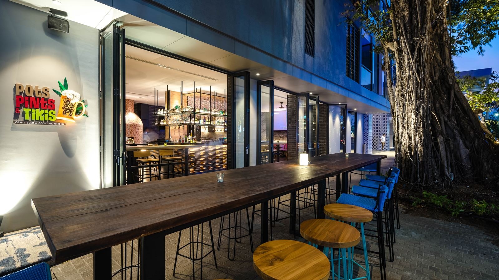 bars-pots-pints-and-tikis