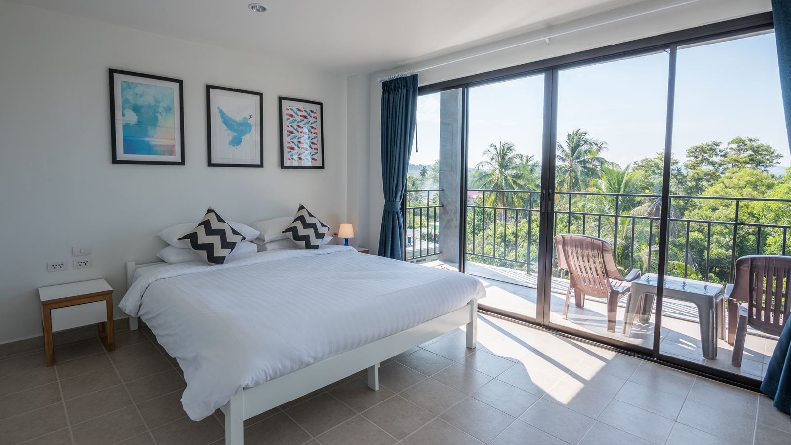 rooms-suite-2br-pool-view