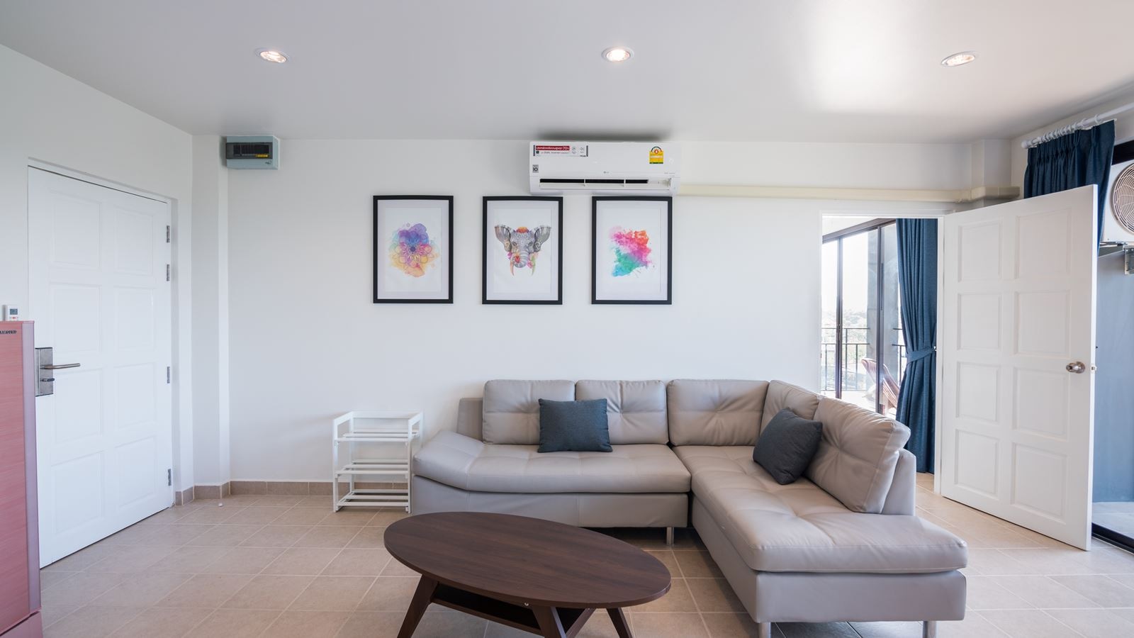 rooms-suite-2br-pool-view