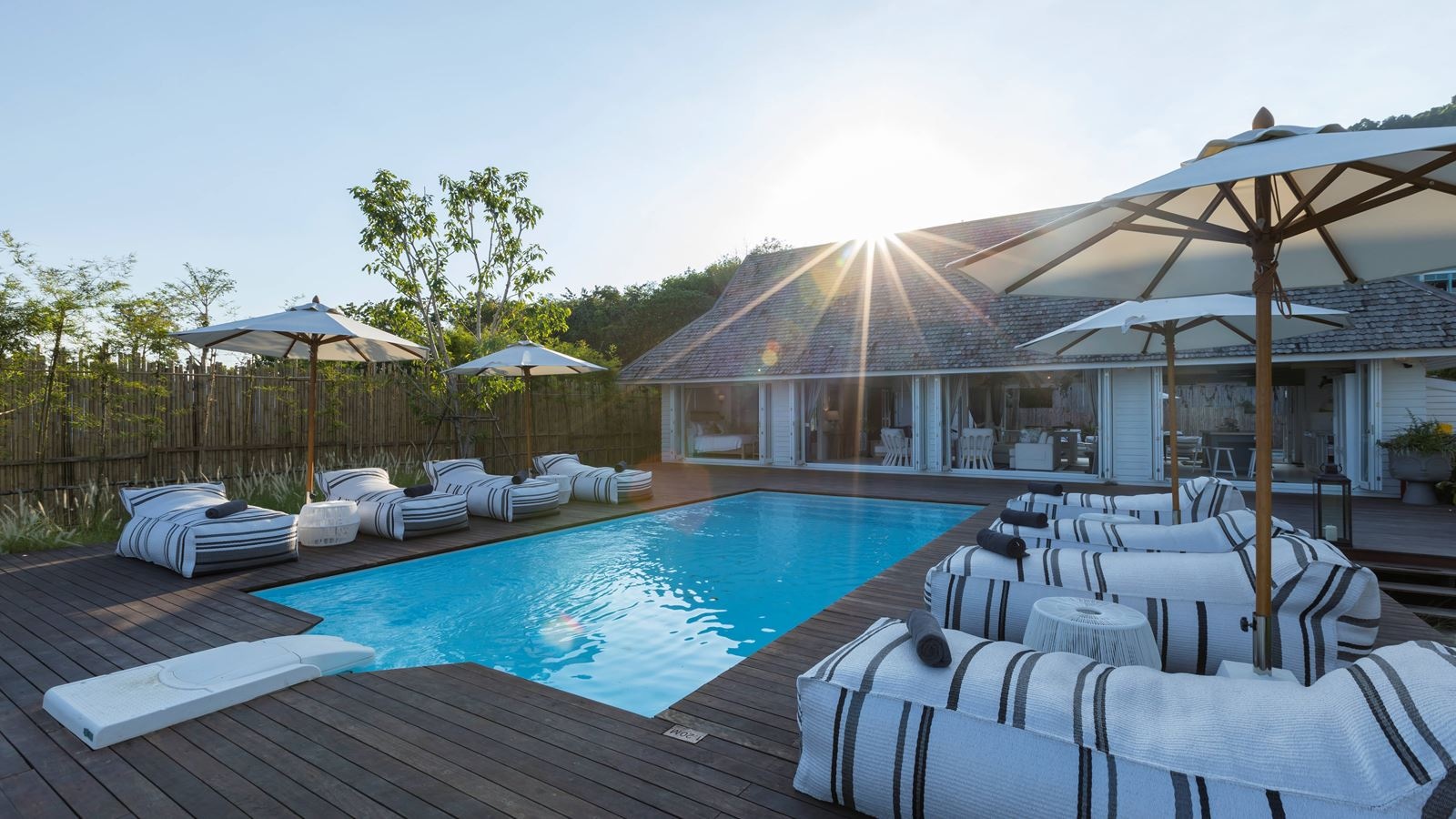 rooms-baan-yu-yen-two-bedroom-villa