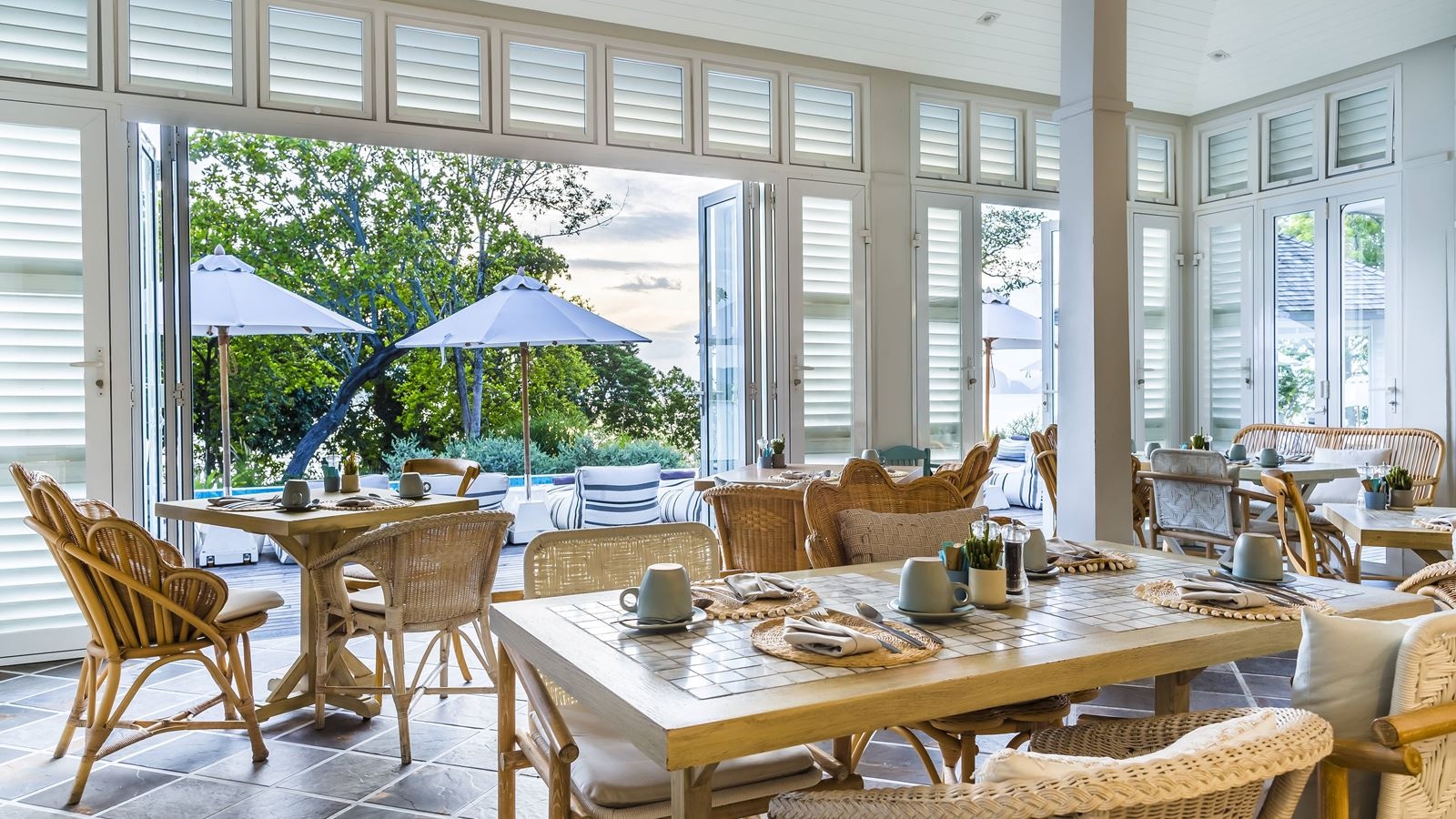 restaurants-the-hornbill-restaurant