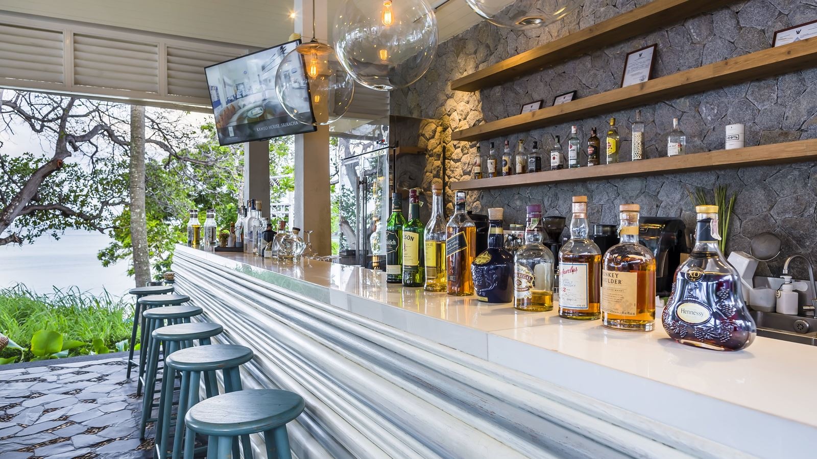 bars-long-island-bar