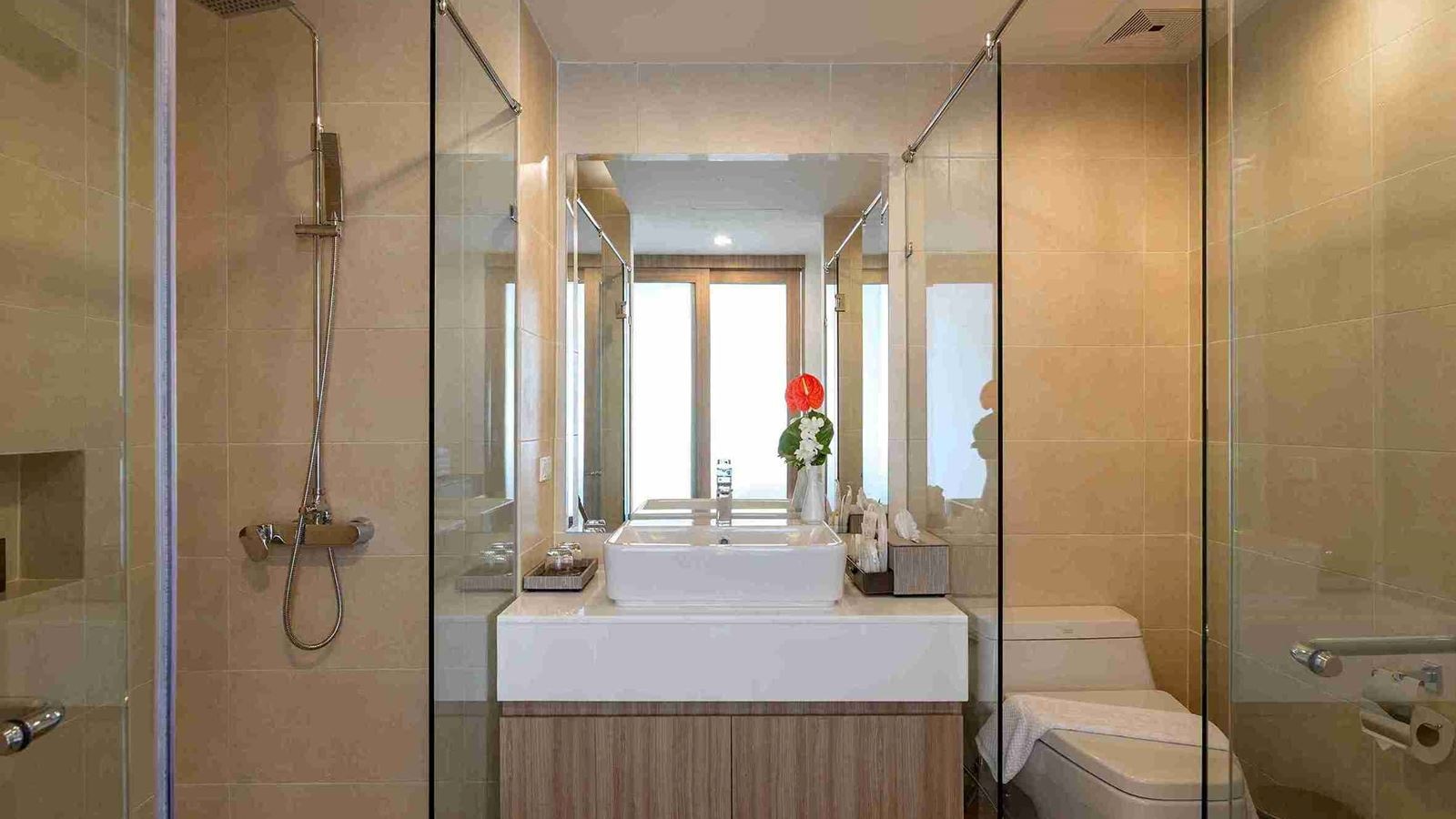 rooms-premier-suite-jacuzzi-seaview