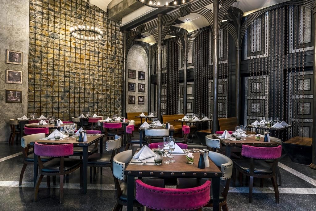 restaurants-brezze-beach-restaurant