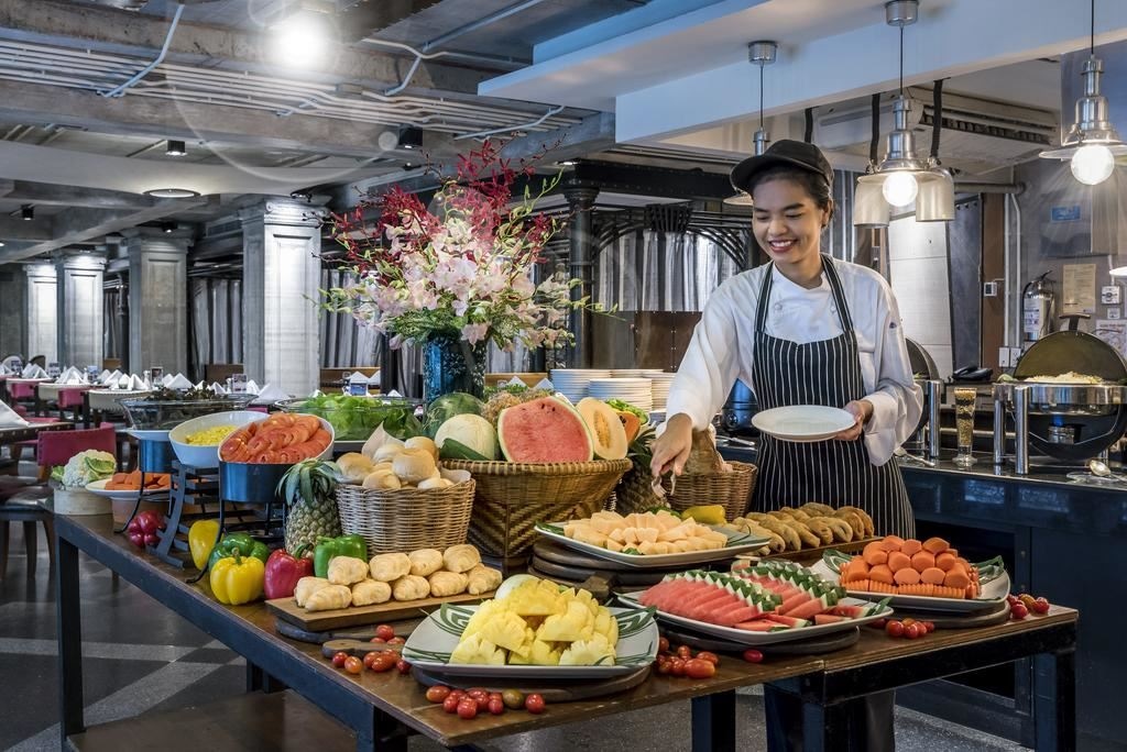 restaurants-brezze-beach-restaurant