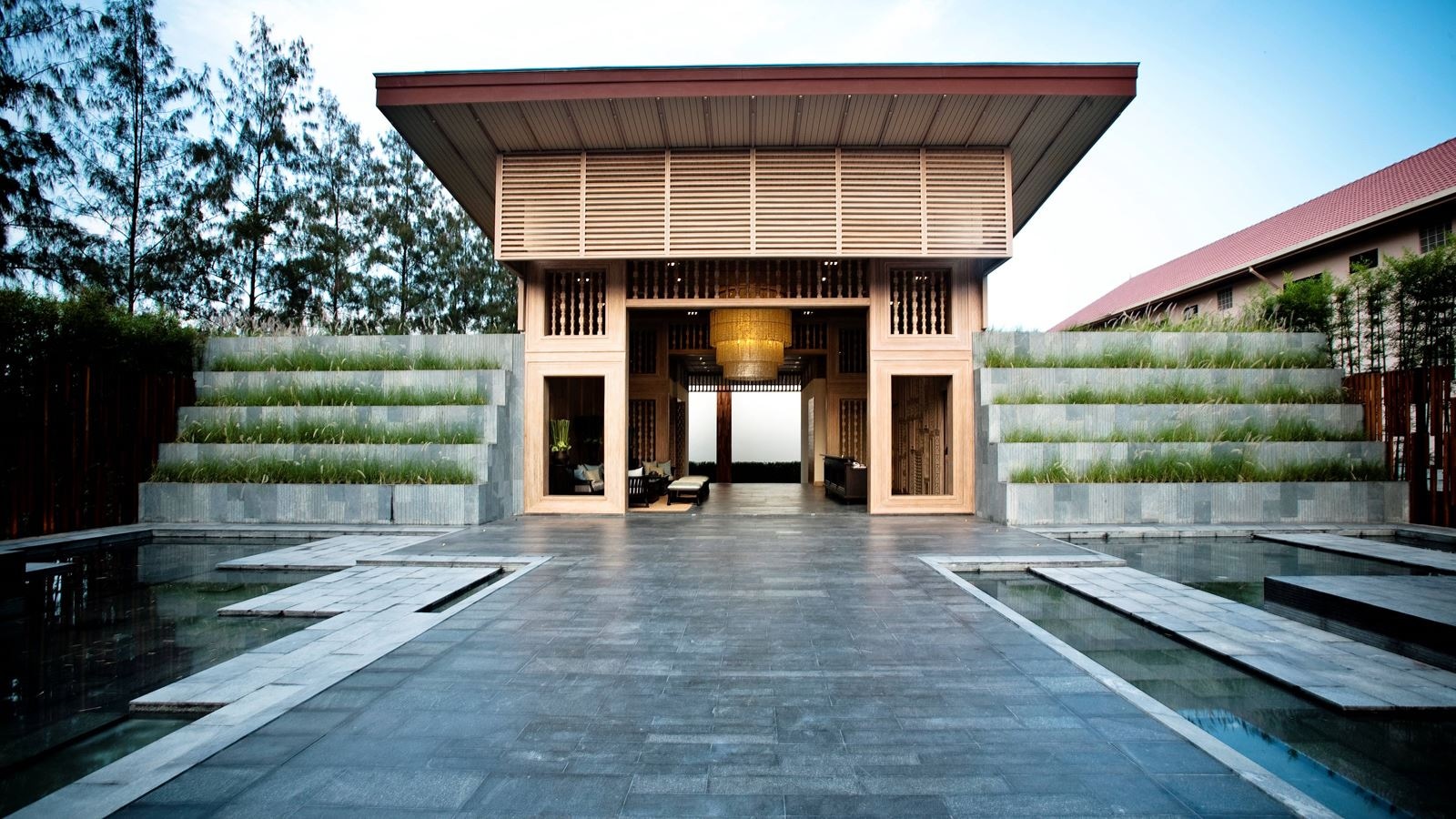 general-main-building