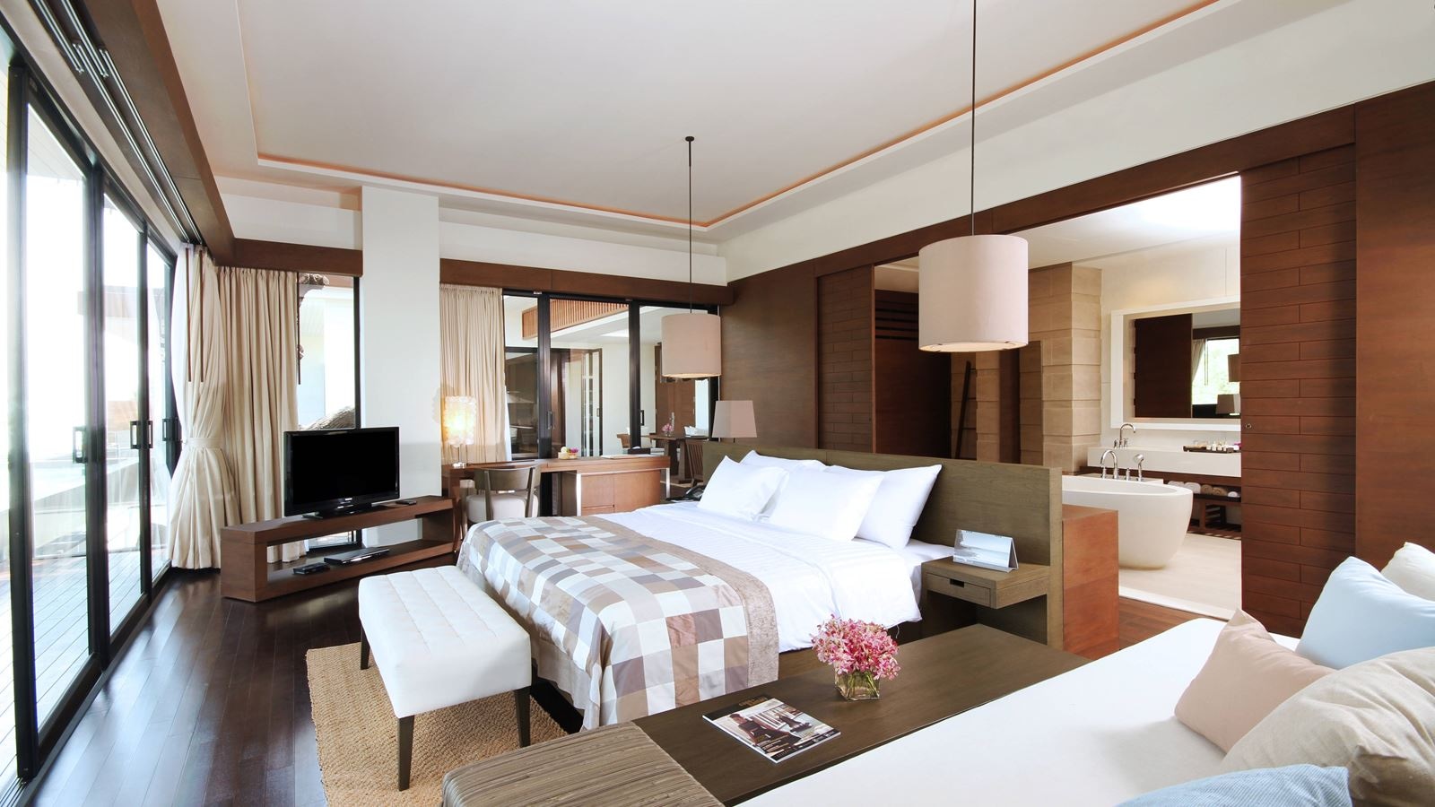 rooms-nidhrarom-suite